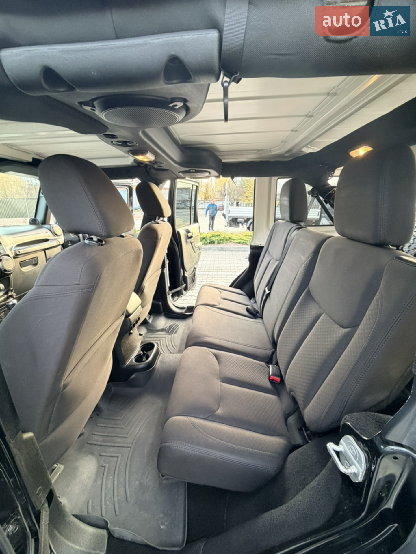 2014 Jeep Wrangler - мініатюра 12