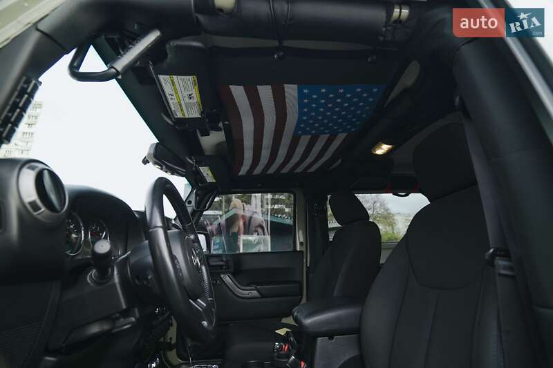 Внедорожник / Кроссовер Jeep Wrangler 2017 в Харькове