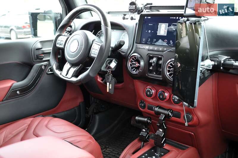 Внедорожник / Кроссовер Jeep Wrangler 2017 в Киеве фото 48 Внедорожник / Кроссовер Jeep Wrangler 2017 в Киеве