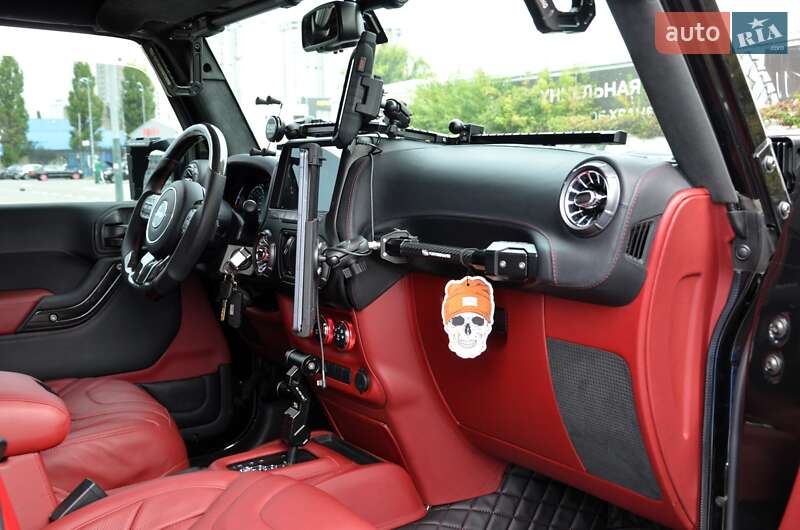 Внедорожник / Кроссовер Jeep Wrangler 2017 в Киеве фото 52 Внедорожник / Кроссовер Jeep Wrangler 2017 в Киеве
