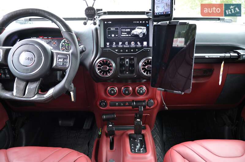 Внедорожник / Кроссовер Jeep Wrangler 2017 в Киеве фото 56 Внедорожник / Кроссовер Jeep Wrangler 2017 в Киеве