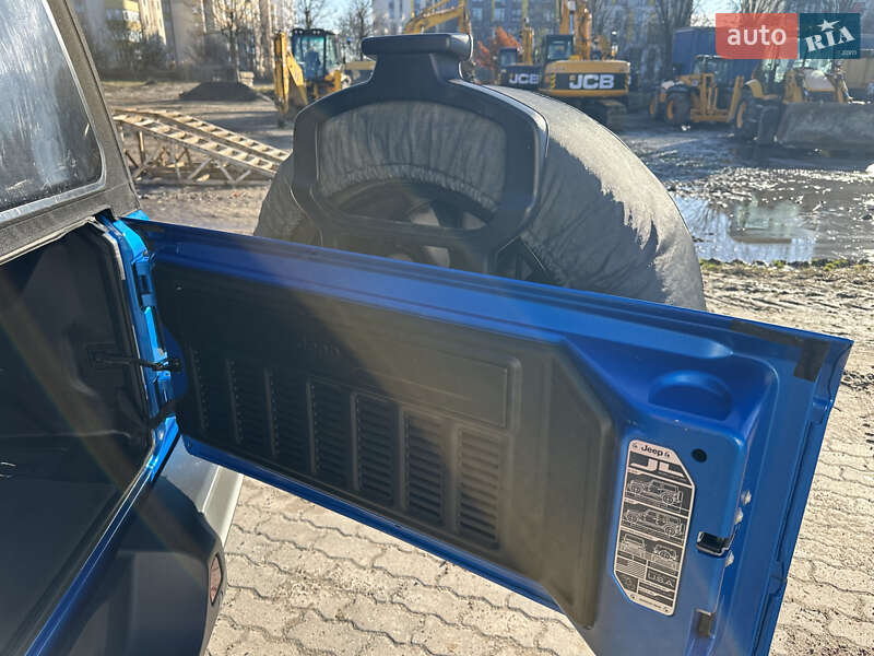 Внедорожник / Кроссовер Jeep Wrangler 2021 в Львове