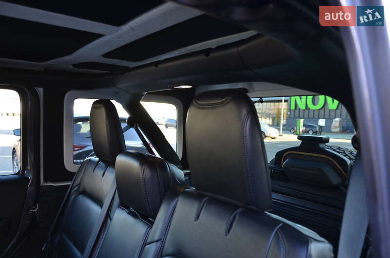 Внедорожник / Кроссовер Jeep Wrangler 2018 в Киеве