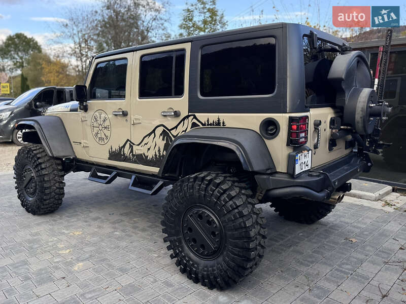 Внедорожник / Кроссовер Jeep Wrangler 2017 в Ивано-Франковске