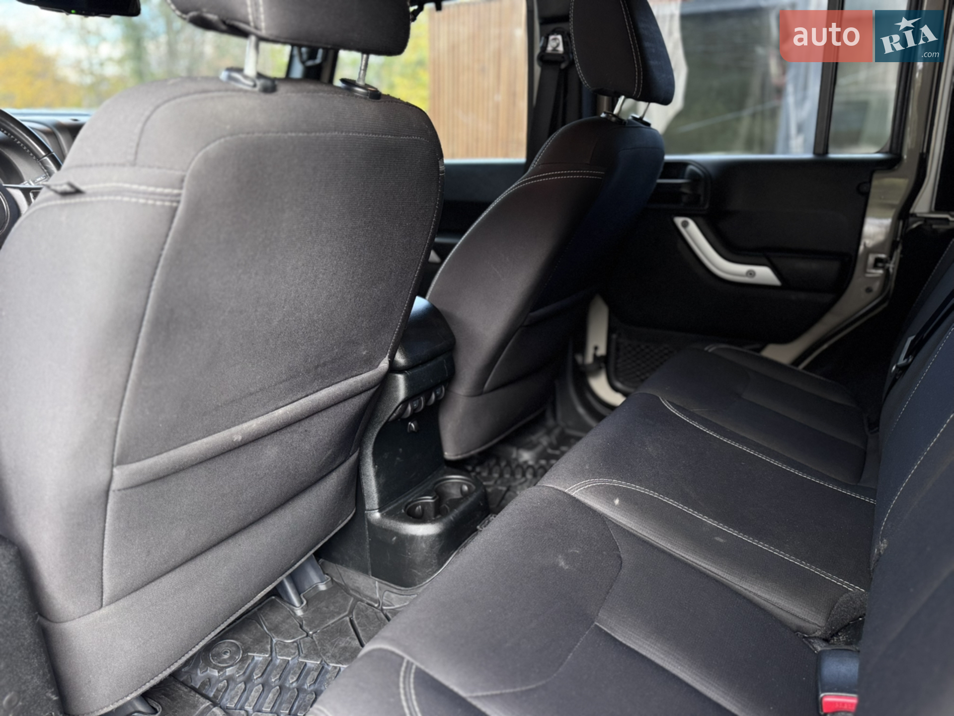 2017 Jeep Wrangler - мініатюра 26