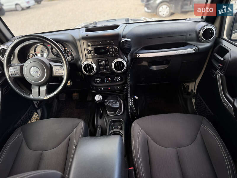 Внедорожник / Кроссовер Jeep Wrangler 2017 в Ивано-Франковске