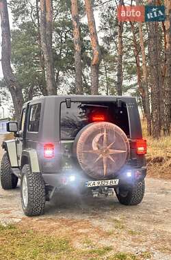 Внедорожник / Кроссовер Jeep Wrangler 2008 в Киеве