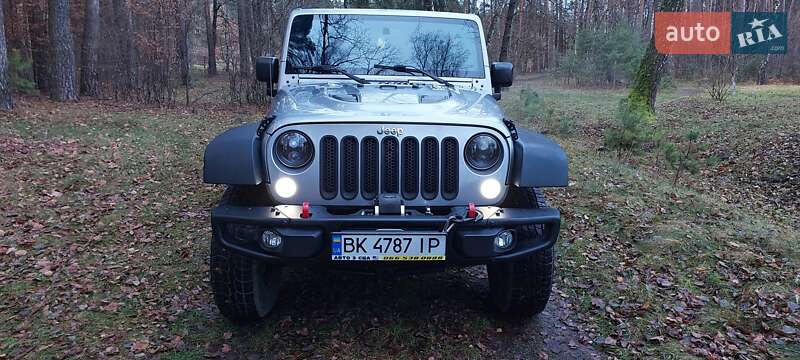 Позашляховик / Кросовер Jeep Wrangler 2015 в Дубні фото 6 Позашляховик / Кросовер Jeep Wrangler 2015 в Дубні