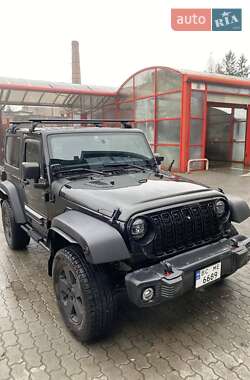 Внедорожник / Кроссовер Jeep Wrangler 2015 в Львове