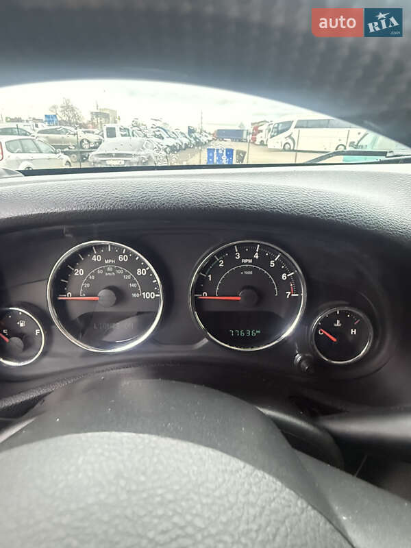 Позашляховик / Кросовер Jeep Wrangler 2016 в Луцьку фото 11 Позашляховик / Кросовер Jeep Wrangler 2016 в Луцьку