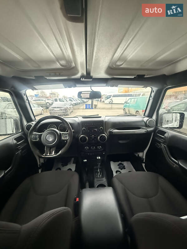 Позашляховик / Кросовер Jeep Wrangler 2016 в Луцьку фото 20 Позашляховик / Кросовер Jeep Wrangler 2016 в Луцьку