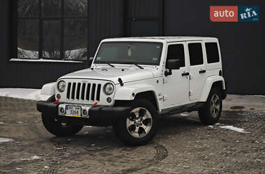 Внедорожник / Кроссовер Jeep Wrangler 2017 в Дубно