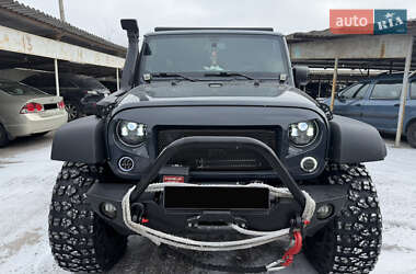 Внедорожник / Кроссовер Jeep Wrangler 2016 в Днепре
