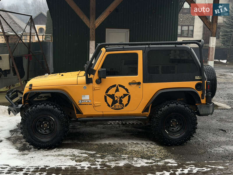 Позашляховик / Кросовер Jeep Wrangler 2012 в Мукачевому