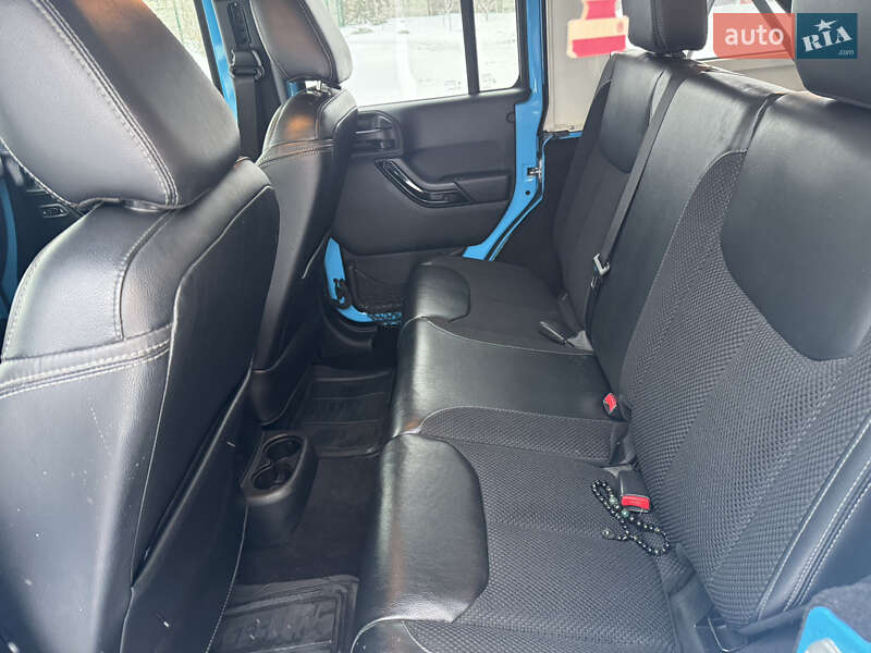 Внедорожник / Кроссовер Jeep Wrangler 2017 в Харькове фото 19 Внедорожник / Кроссовер Jeep Wrangler 2017 в Харькове