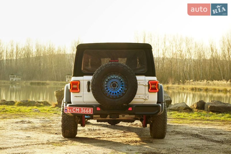 Внедорожник / Кроссовер Jeep Wrangler 2024 в Ужгороде