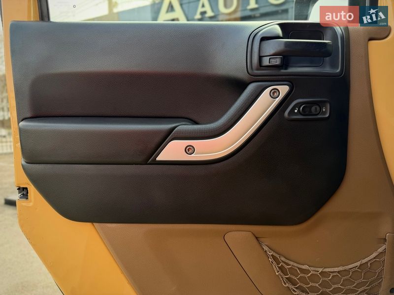 Внедорожник / Кроссовер Jeep Wrangler 2013 в Киеве фото 26 Внедорожник / Кроссовер Jeep Wrangler 2013 в Киеве