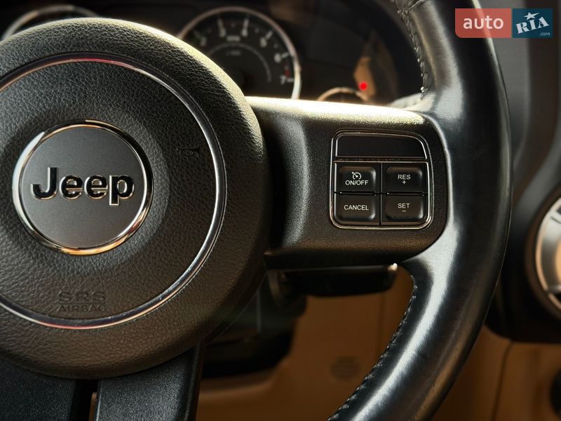 Внедорожник / Кроссовер Jeep Wrangler 2013 в Киеве фото 41 Внедорожник / Кроссовер Jeep Wrangler 2013 в Киеве