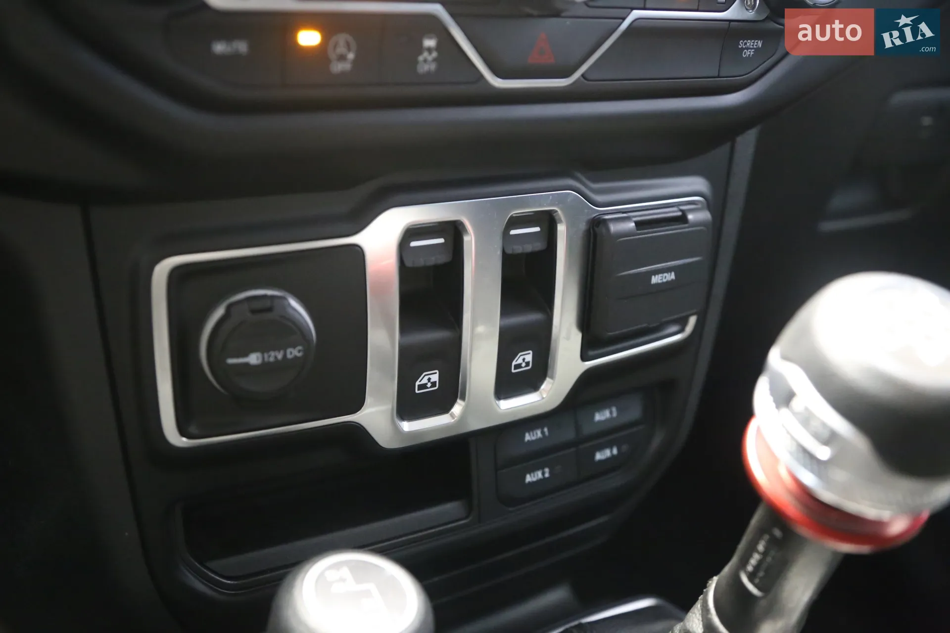 2021 Jeep Wrangler - мініатюра 22