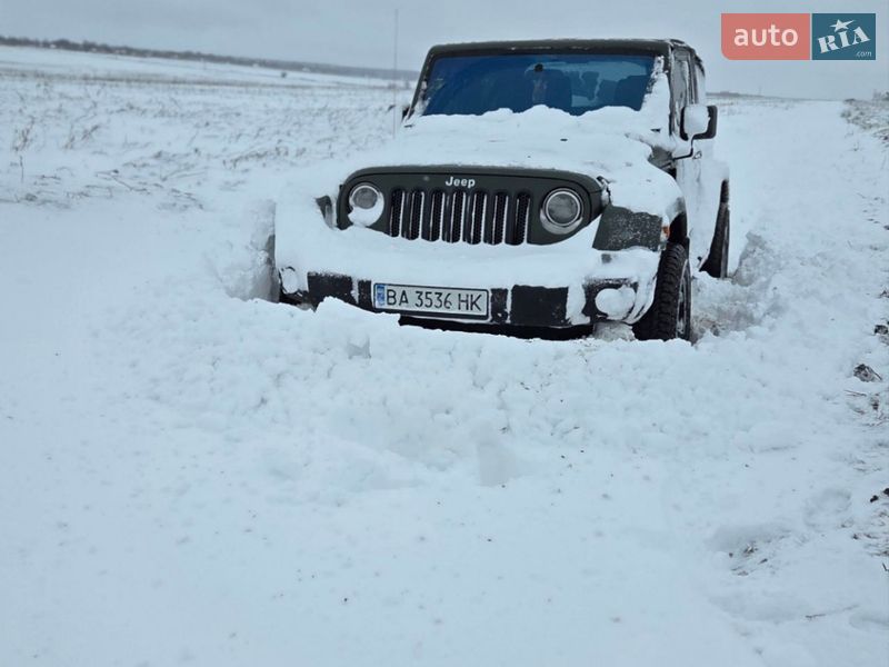 Позашляховик / Кросовер Jeep Wrangler 2013 в Кропивницькому