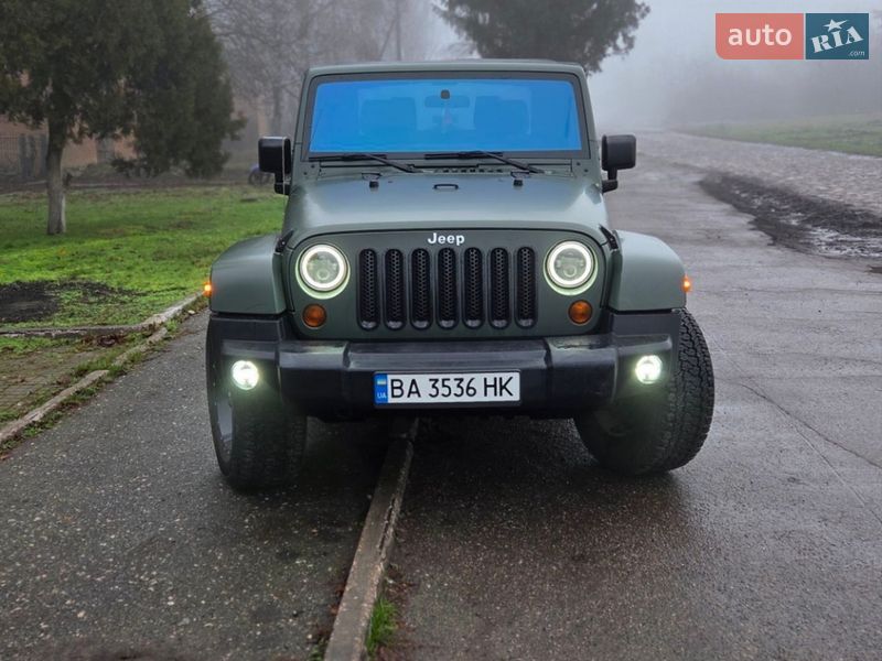 Позашляховик / Кросовер Jeep Wrangler 2013 в Кропивницькому