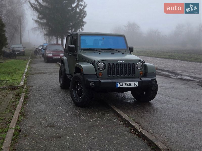 Позашляховик / Кросовер Jeep Wrangler 2013 в Кропивницькому