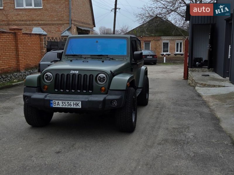 Позашляховик / Кросовер Jeep Wrangler 2013 в Кропивницькому