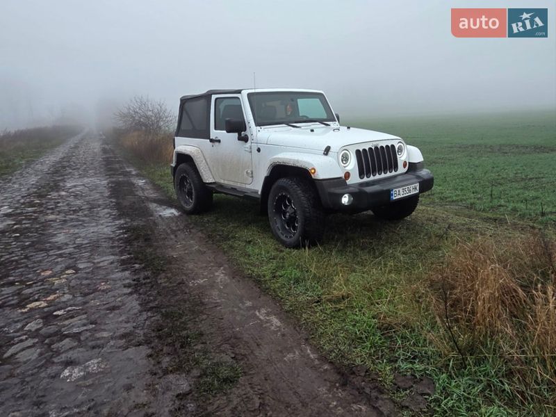 Позашляховик / Кросовер Jeep Wrangler 2013 в Кропивницькому