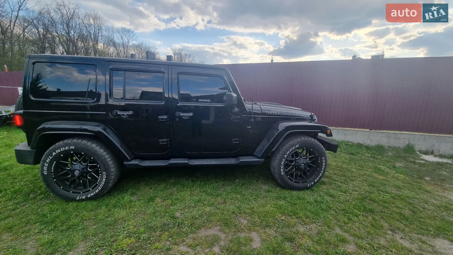 2017 Jeep Wrangler - мініатюра 27