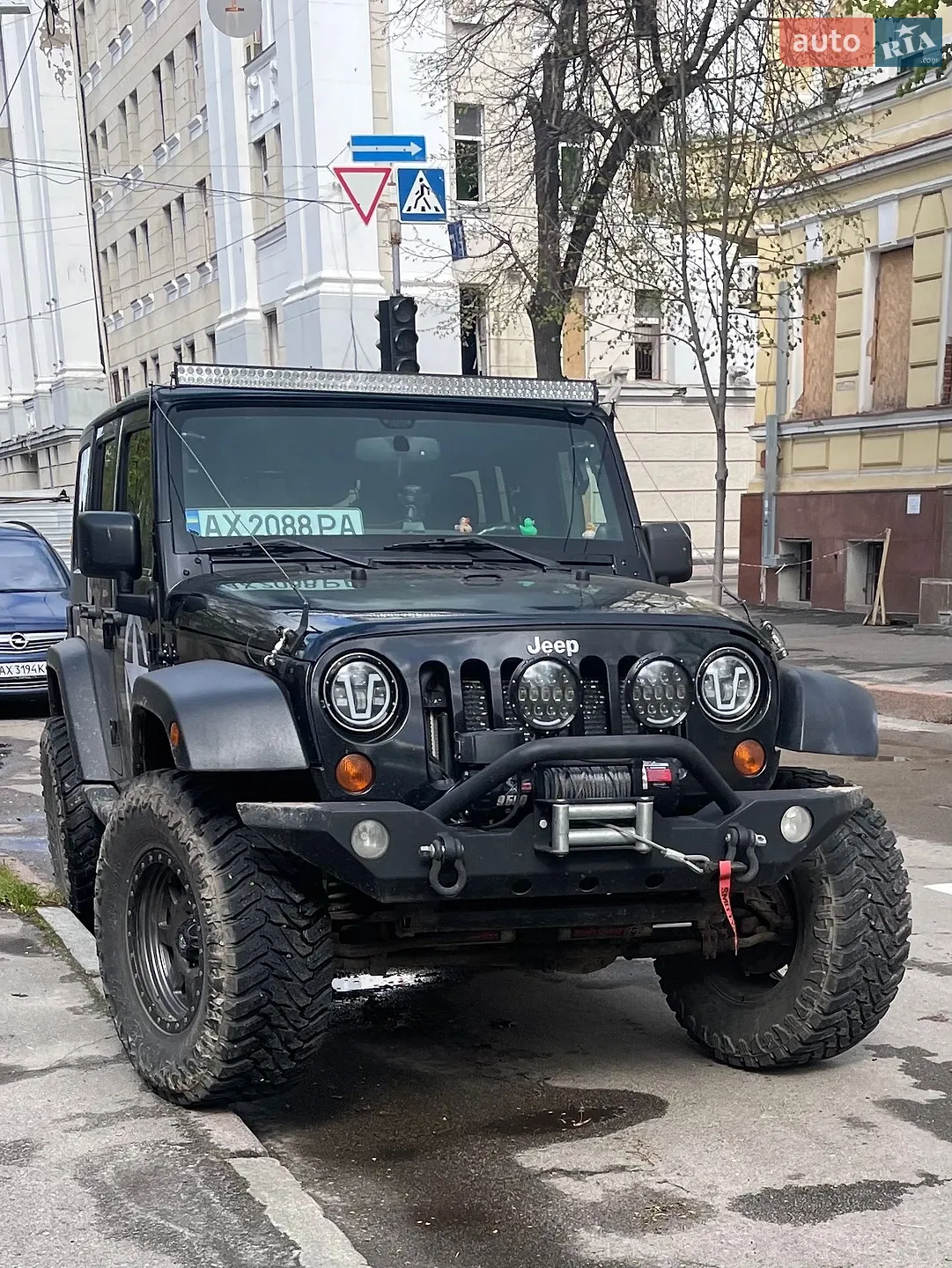 2011 Jeep Wrangler - мініатюра 2