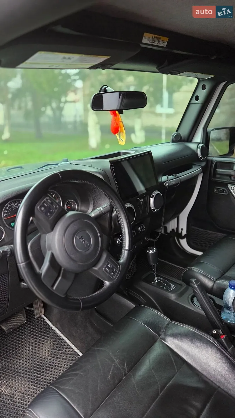 2013 Jeep Wrangler - мініатюра 19