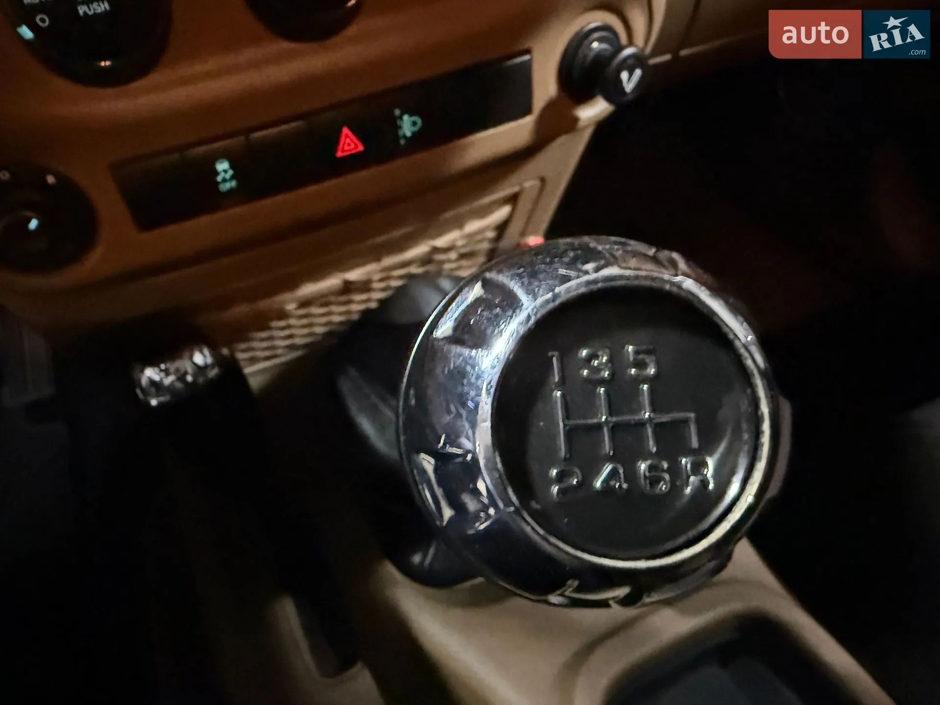 2011 Jeep Wrangler - мініатюра 39