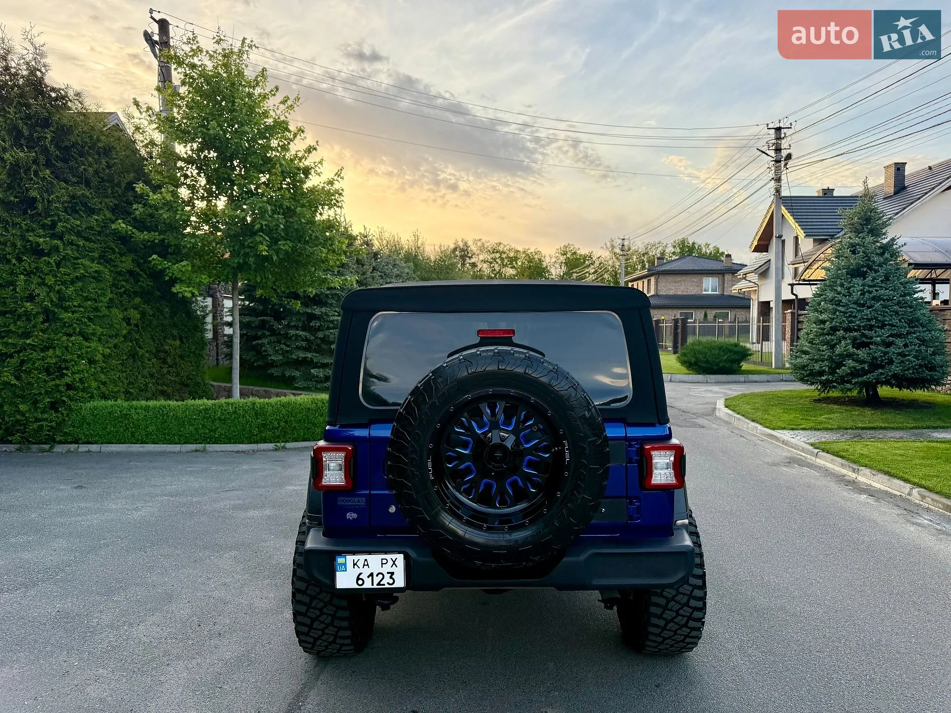 2019 Jeep Wrangler - мініатюра 16