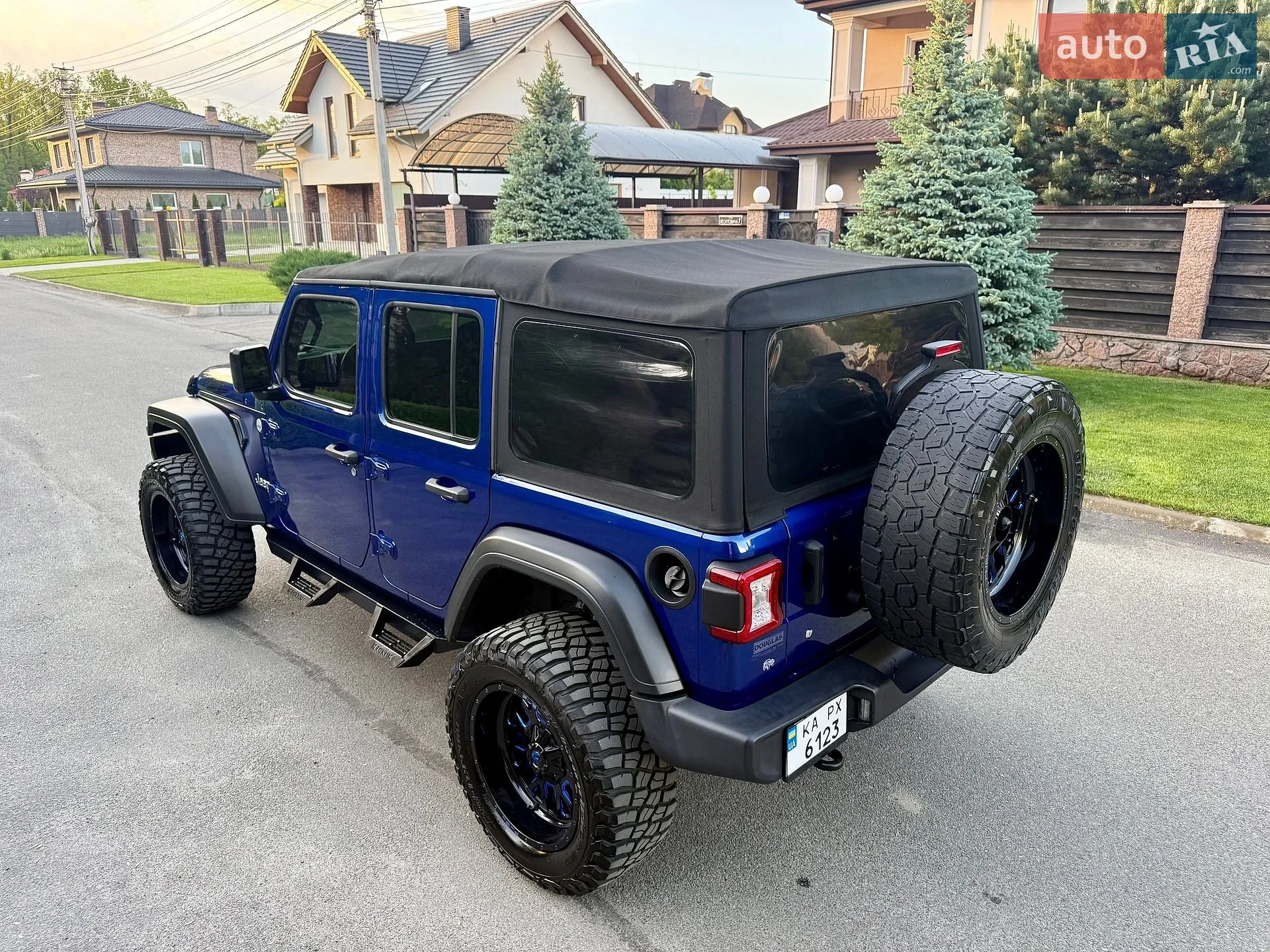 2019 Jeep Wrangler - мініатюра 25