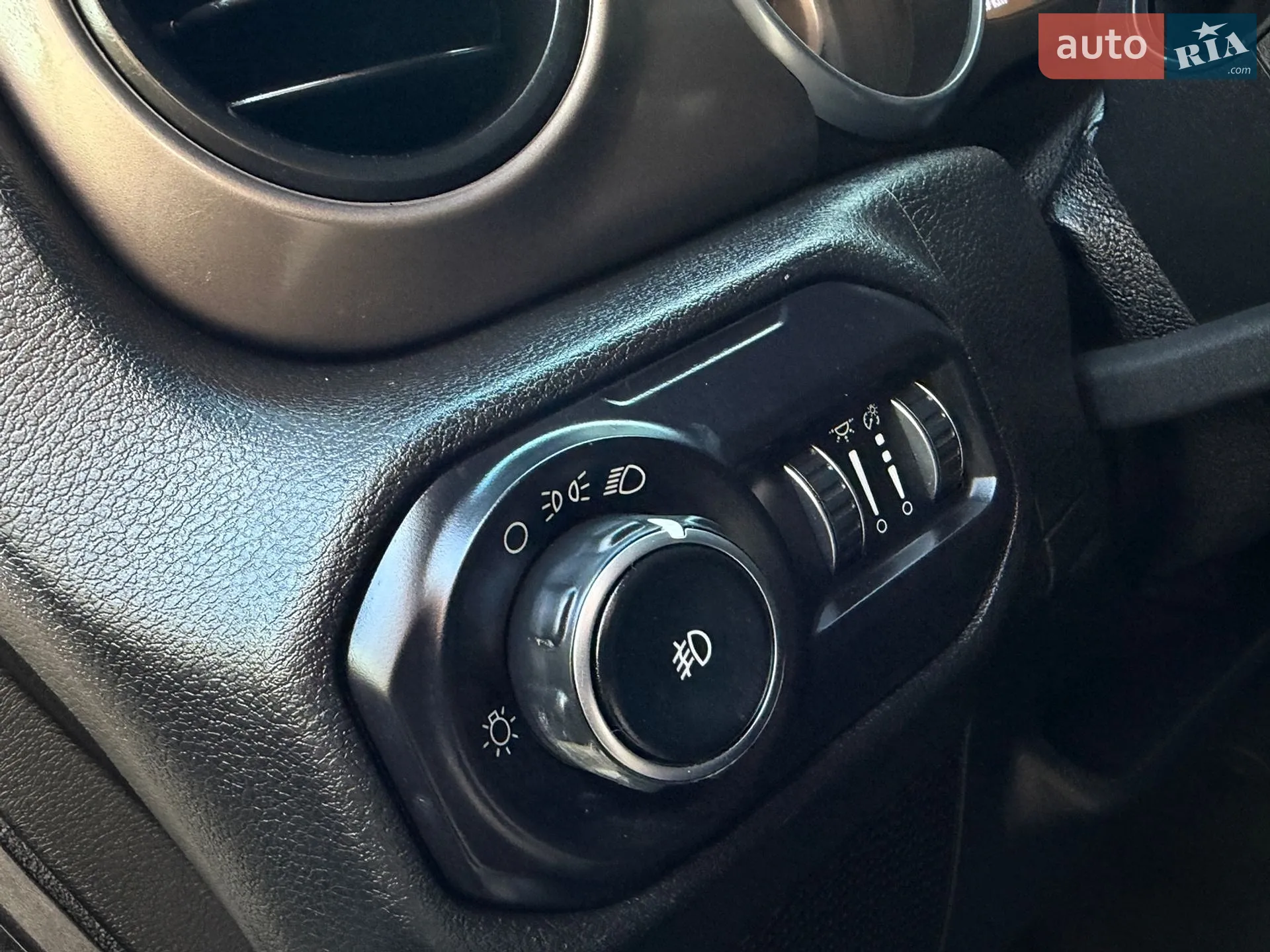 2018 Jeep Wrangler - мініатюра 29