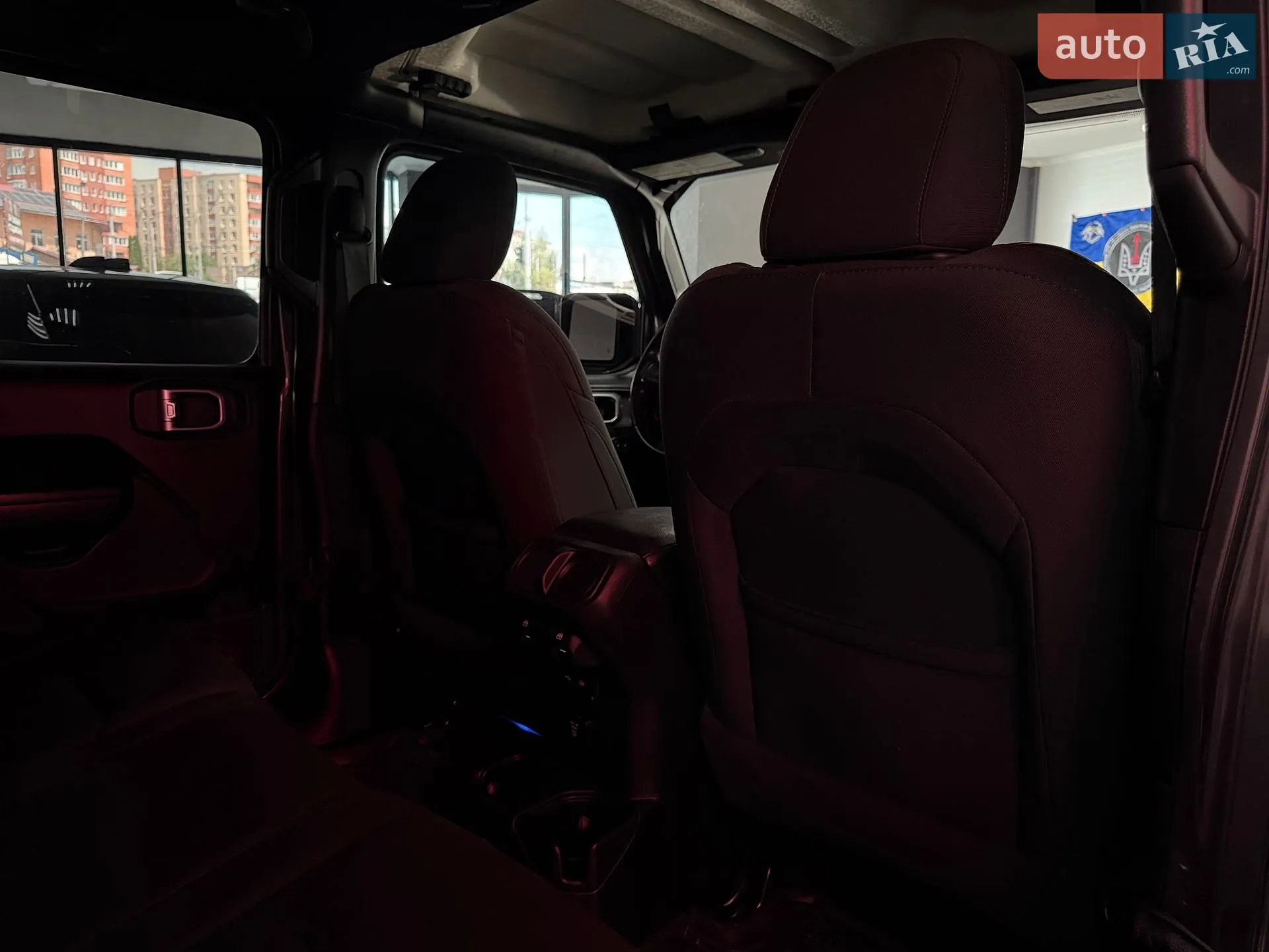 2020 Jeep Wrangler - мініатюра 57