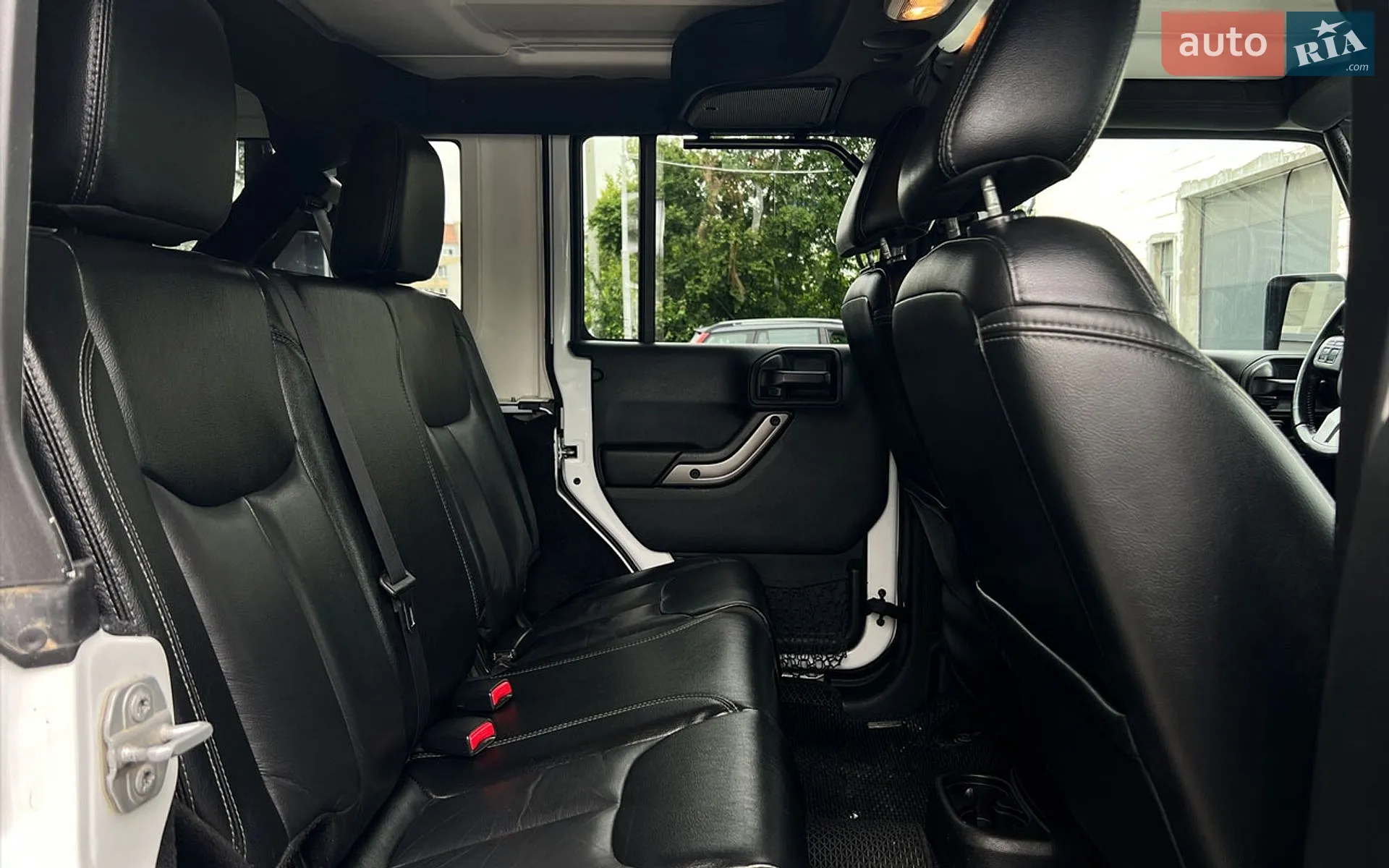 2017 Jeep Wrangler - мініатюра 20