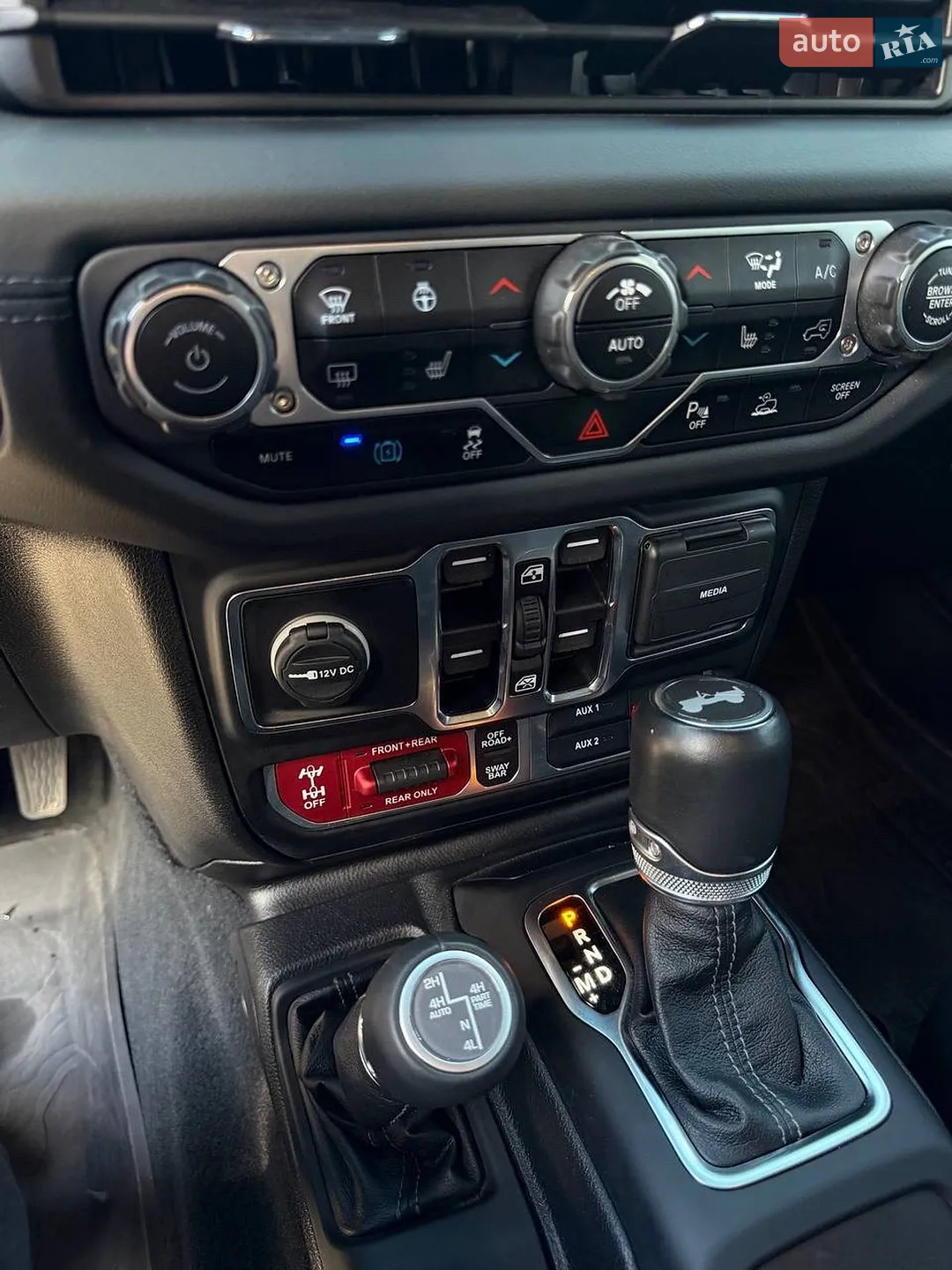 2024 Jeep Wrangler - мініатюра 21