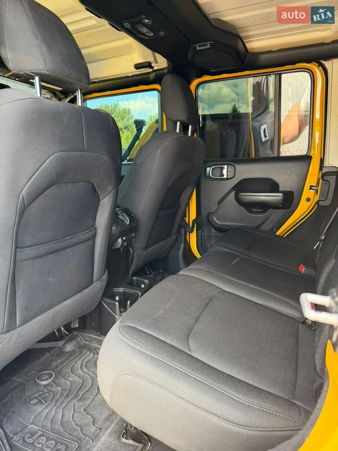 2020 Jeep Wrangler - мініатюра 23