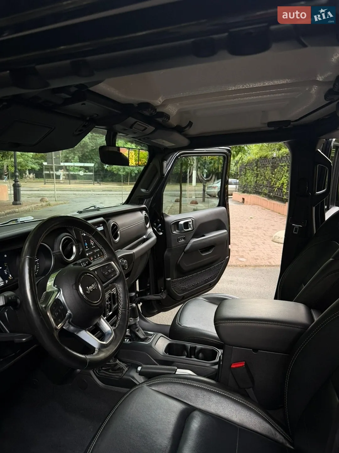 2022 Jeep Wrangler - мініатюра 24