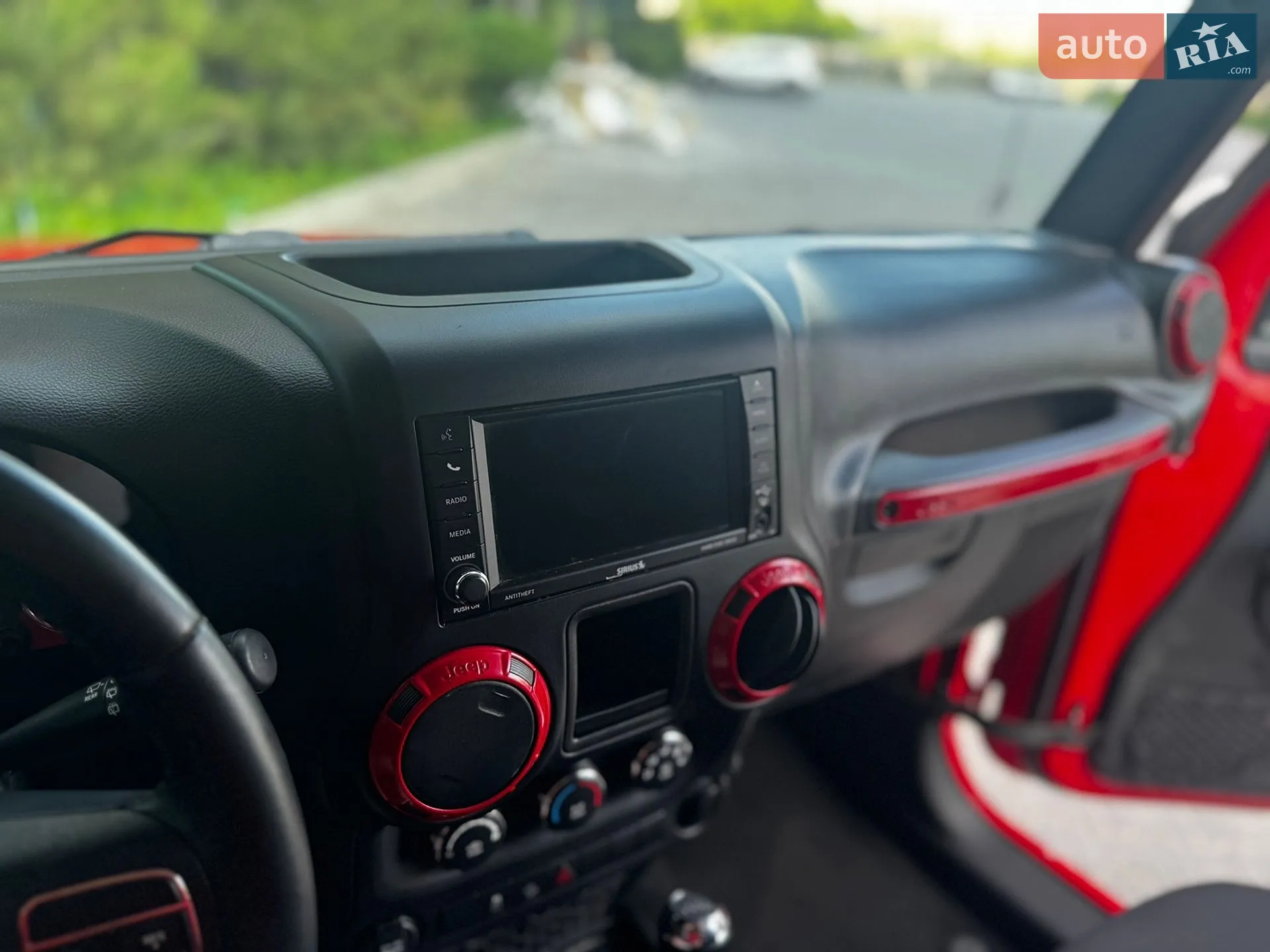 2016 Jeep Wrangler - мініатюра 37