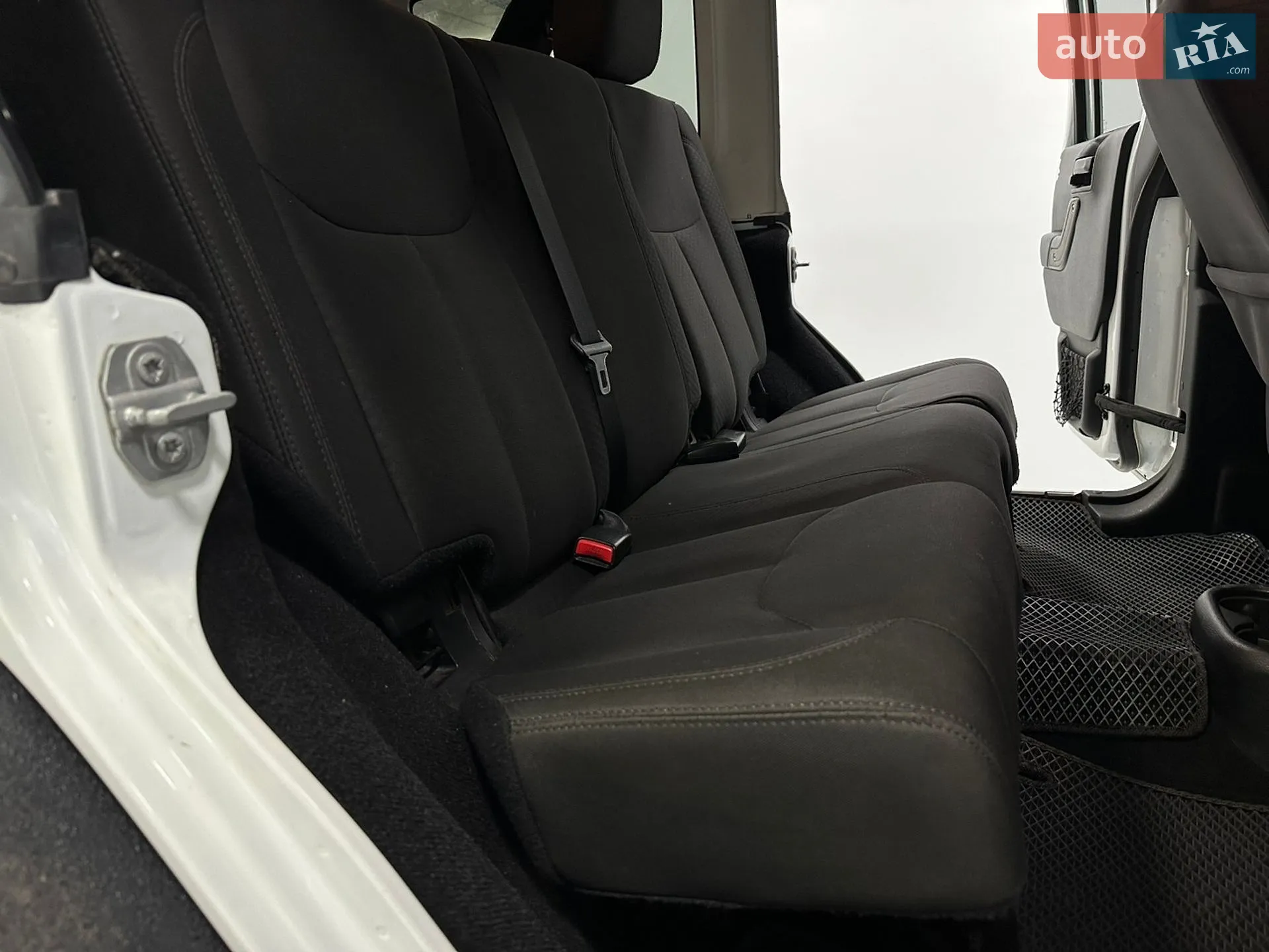2017 Jeep Wrangler - мініатюра 36
