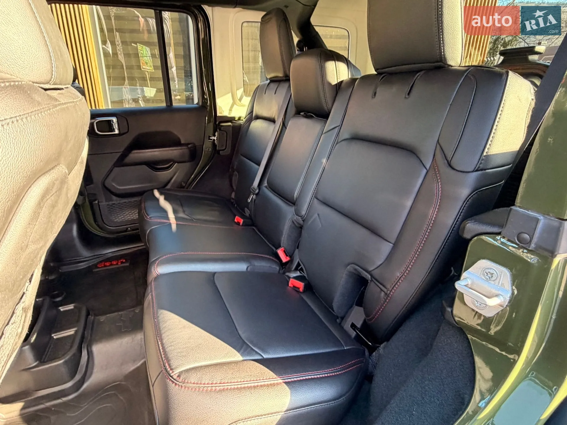 2022 Jeep Wrangler - мініатюра 14