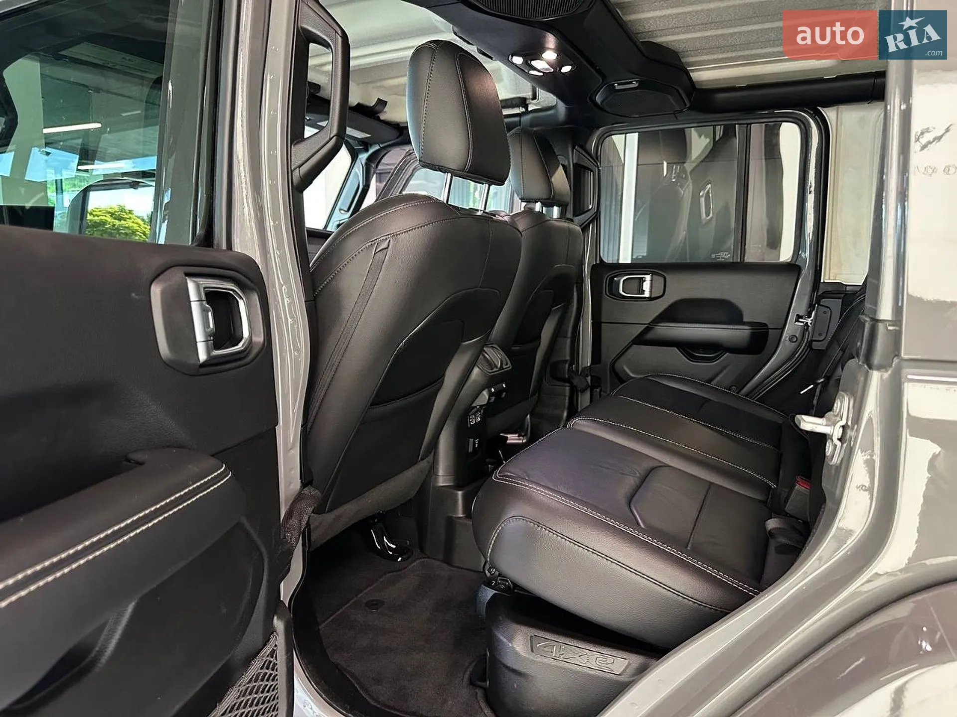 2022 Jeep Wrangler - мініатюра 30