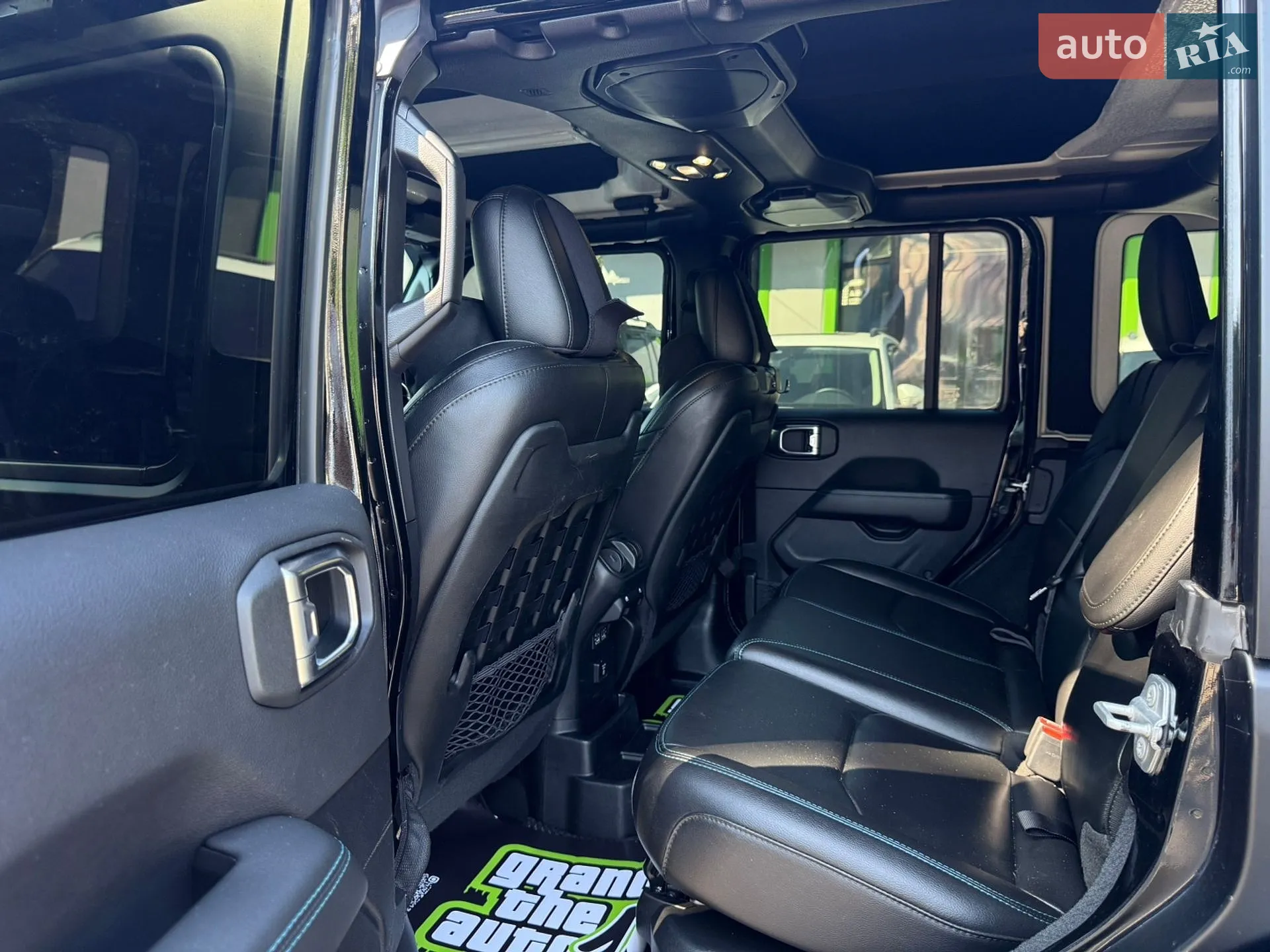2021 Jeep Wrangler - мініатюра 21