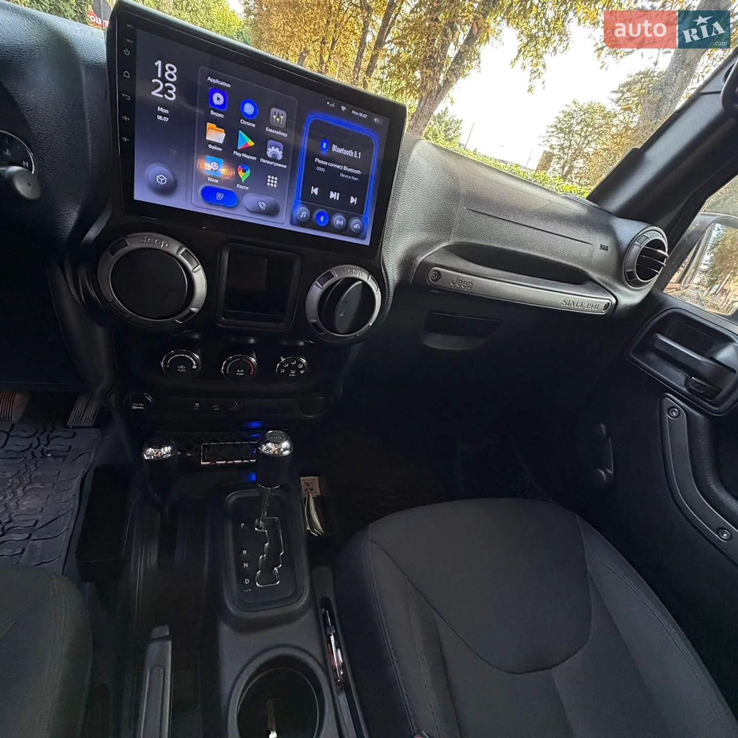2016 Jeep Wrangler - мініатюра 23