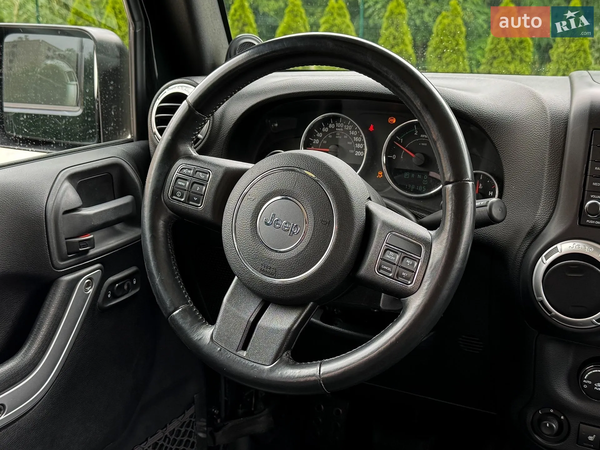 2012 Jeep Wrangler - мініатюра 17