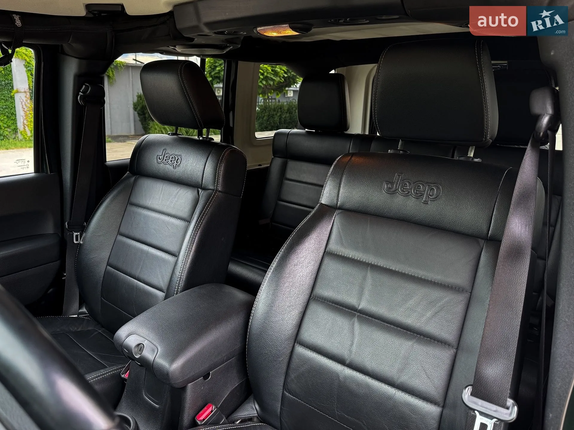 2012 Jeep Wrangler - мініатюра 24