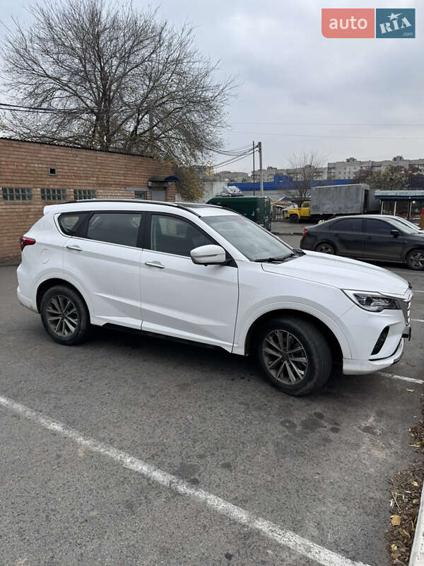 Позашляховик / Кросовер Jetour X70 2022 в Дніпрі фото 3 Позашляховик / Кросовер Jetour X70 2022 в Дніпрі