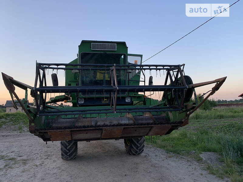 John Deere 1055